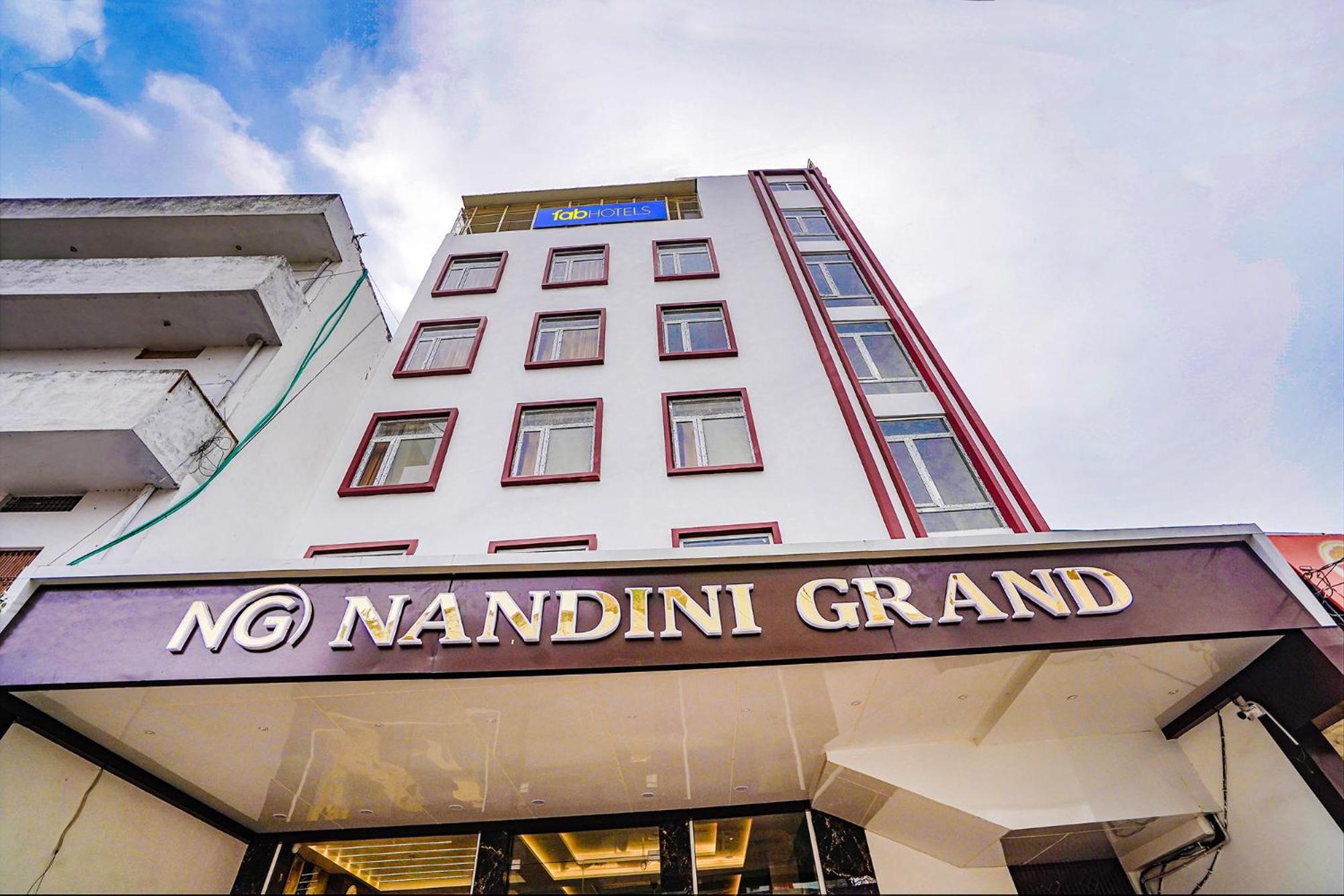 Fabhotel Nandini Grand Kakarmatha Esterno foto
