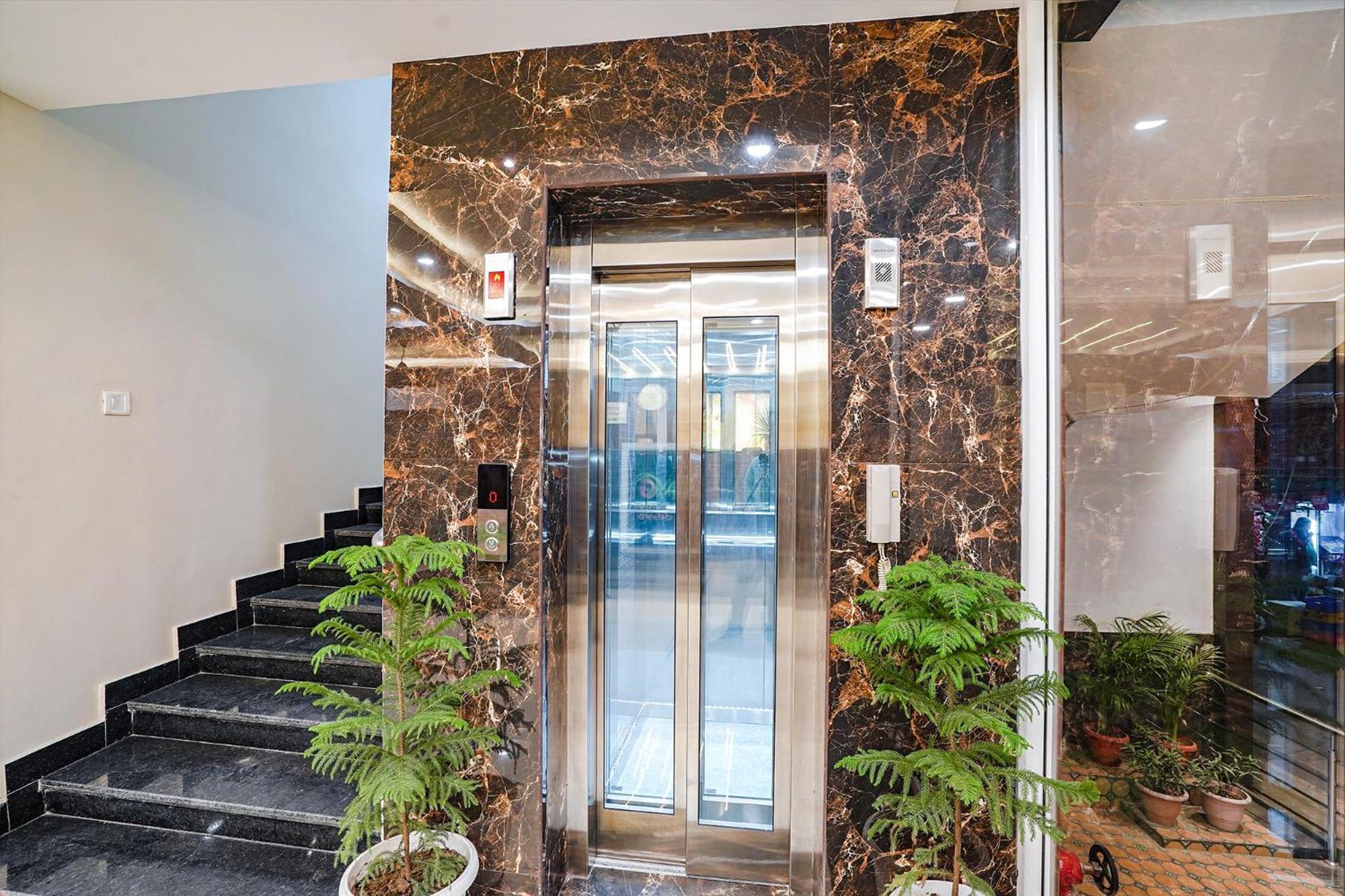 Fabhotel Nandini Grand Kakarmatha Esterno foto